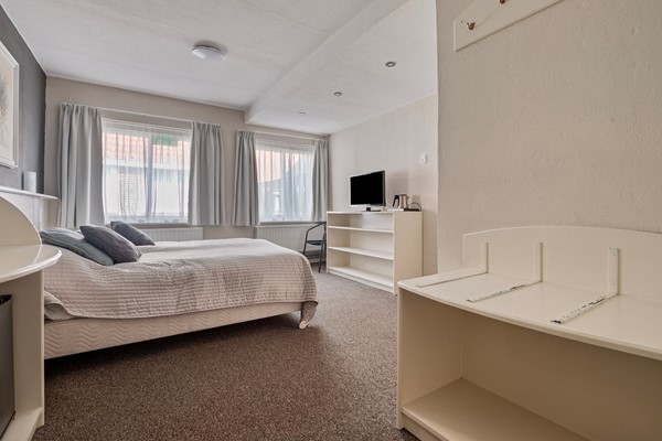 Medium property photo - Dorpsplein 10, 4505 AR Zuidzande