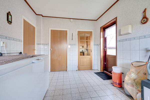 Medium property photo - Pastoor J.A.M. van den Muijsenbergstraat 2, 4513 AV Hoofdplaat