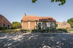 Te koop: Te renoveren woning in Sint Anna ter Muiden