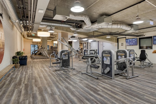 Medium property photo - Stationsplein 6, 6411 NE Heerlen