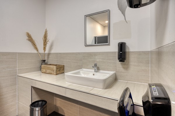 Medium property photo - Stationsplein 6, 6411 NE Heerlen