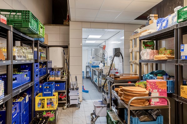 Medium property photo - Stationsplein 63, 6411 NZ Heerlen