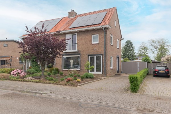 Beatrixstraat 9, Beek