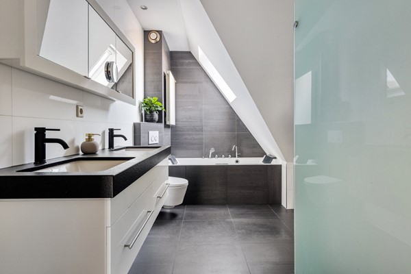 Medium property photo - Kruiskamplaan 157, 1911 LN Uitgeest