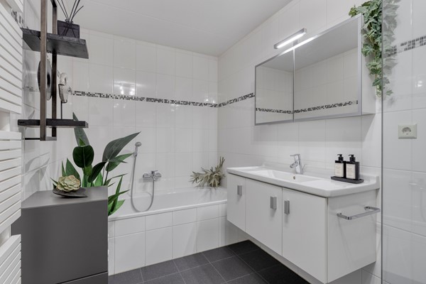 Medium property photo - Beatrixlaan 72, 1947 HS Beverwijk