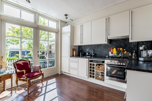 Medium property photo - Veenenburgerlaan 11, 2182 DA Hillegom