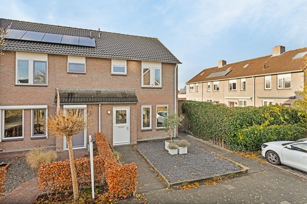 Te koop: Instapklare eindwoning in Klundert!