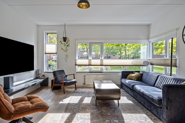 Foto - Te koop: Royale geschakelde twee- onder -een kapwoning!