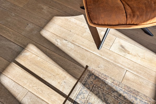 Foto - Te koop: Royale geschakelde twee- onder -een kapwoning!