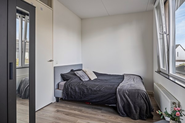 Foto - Te koop: Royale geschakelde twee- onder -een kapwoning!