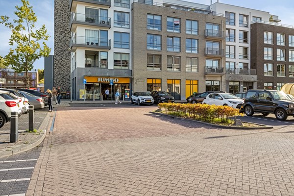 Foto - Te koop: Royale geschakelde twee- onder -een kapwoning!