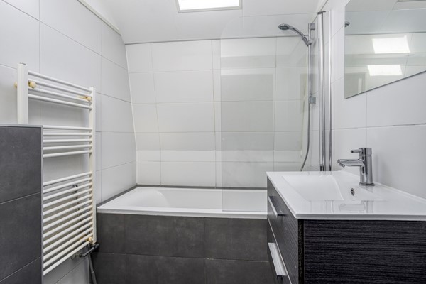 Foto - Te koop: vrijstaande woning nabij centrum Roosendaal