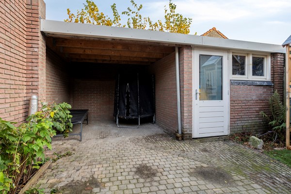 Foto - Te koop: vrijstaande woning nabij centrum Roosendaal