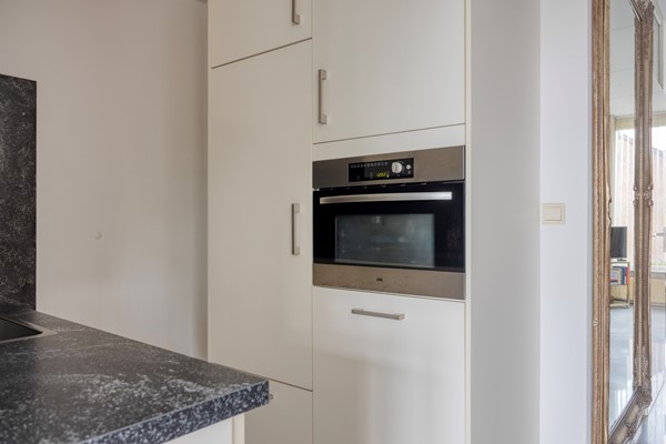 Foto - Verkocht onder voorbehoud: Ruimte, comfort en een heerlijke tuin! Welkom aan ’t Magesijn 76 in Klundert!
