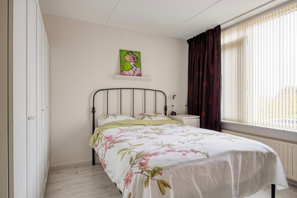 Foto - Verkocht onder voorbehoud: Ruimte, comfort en een heerlijke tuin! Welkom aan ’t Magesijn 76 in Klundert!
