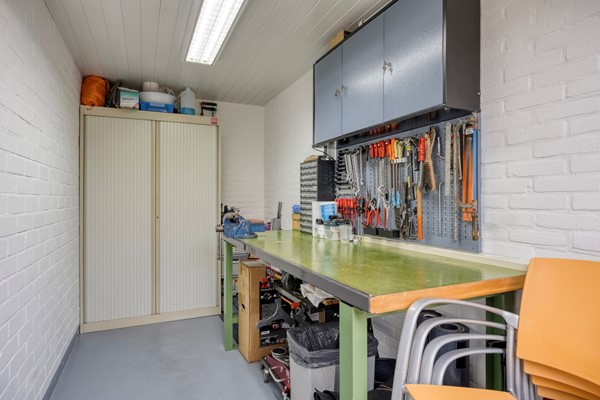 Foto - Verkocht onder voorbehoud: Ruimte, comfort en een heerlijke tuin! Welkom aan ’t Magesijn 76 in Klundert!
