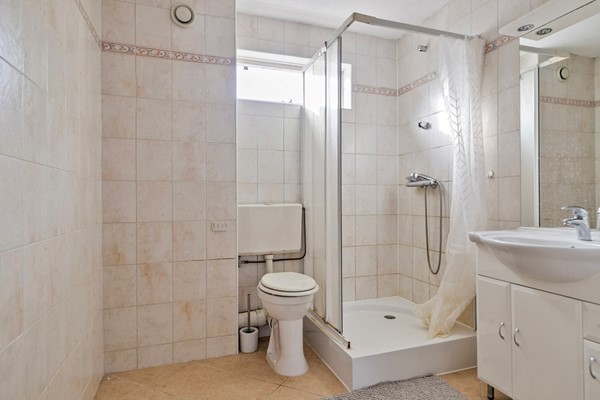 Foto - Te koop: Wonen in het hart van Zevenbergen met garage!