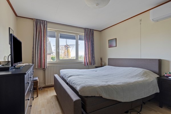 Foto - Te koop: Wonen op een fijne locatie met uitzicht op de molen!
