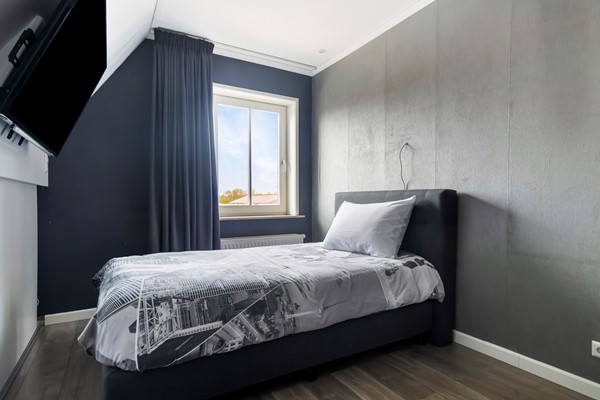 Foto - Te koop: Vrijstaand, instapklaar en prachtig uitzicht!