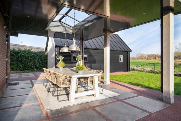 Foto - Te koop: Vrijstaand, instapklaar en prachtig uitzicht!