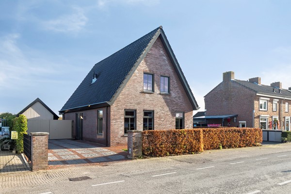 Foto - Te koop: Vrijstaand, instapklaar en prachtig uitzicht!