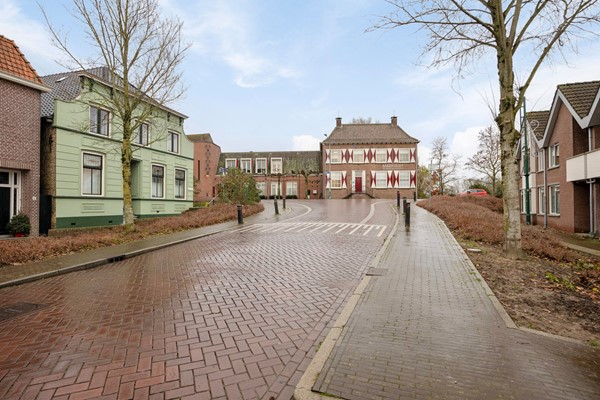 Foto - Te koop: Karaktervol herenhuis in het centrum van Fijnaart!