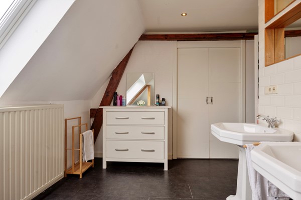 Foto - Te koop: Karaktervol herenhuis in het centrum van Fijnaart!