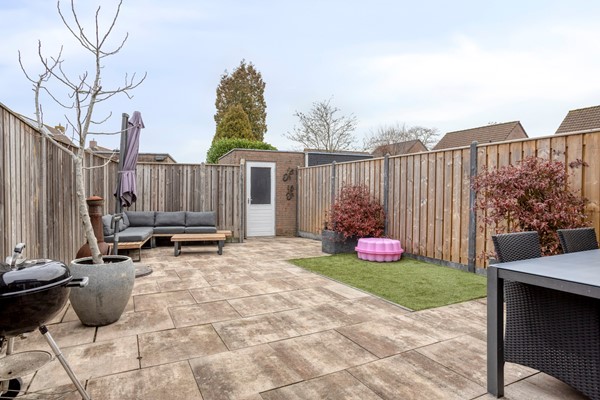 Foto - Te koop: Fijne eindwoning op een toplocatie