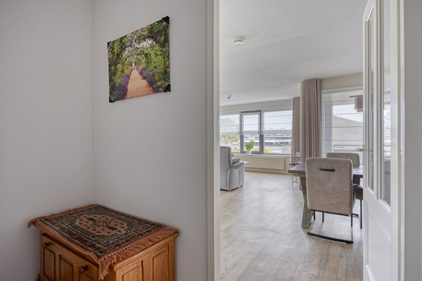 Foto - Te koop: Licht, ruimte en comfortabel wonen in het gemoedelijke Klundert
