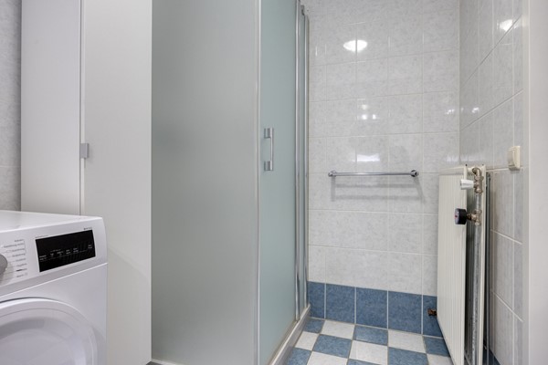 Foto - Te koop: Licht, ruimte en comfortabel wonen in het gemoedelijke Klundert
