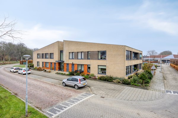 Foto - Te koop: Licht, ruimte en comfortabel wonen in het gemoedelijke Klundert
