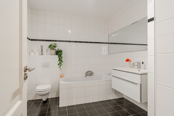 Medium property photo - Gillis van Ledenberchstraat 2b, 1052 VG Amsterdam