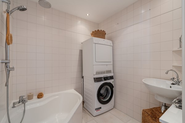 Medium property photo - Vogelenzangstraat 51-3, 1058 SP Amsterdam