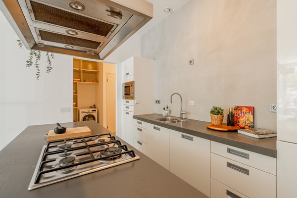 Medium property photo - Jacob Burggraafstraat 100, 1018 WA Amsterdam