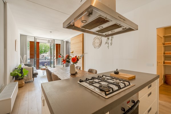 Medium property photo - Jacob Burggraafstraat 100, 1018 WA Amsterdam