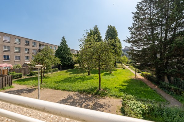 Medium property photo - Berthold Brechtstraat 12, 1102 RW Amsterdam