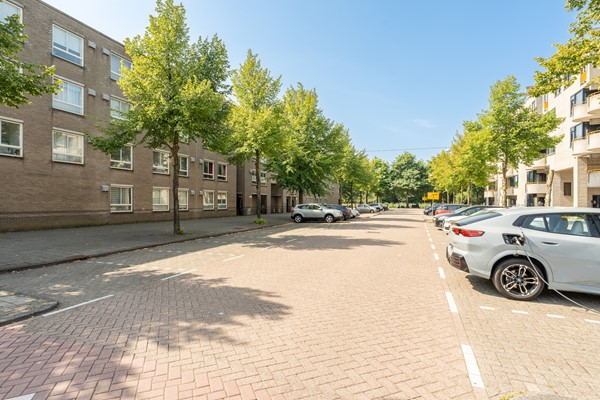 Medium property photo - Berthold Brechtstraat 12, 1102 RW Amsterdam