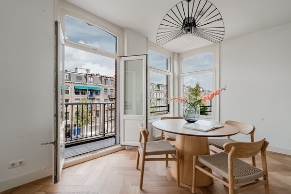 Medium property photo - Overtoom 459-2, 1054 LE Amsterdam