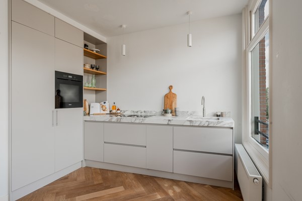 Medium property photo - Overtoom 459-2, 1054 LE Amsterdam