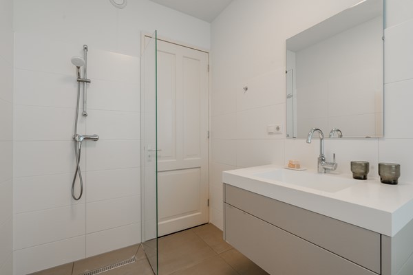 Medium property photo - Overtoom 459-2, 1054 LE Amsterdam