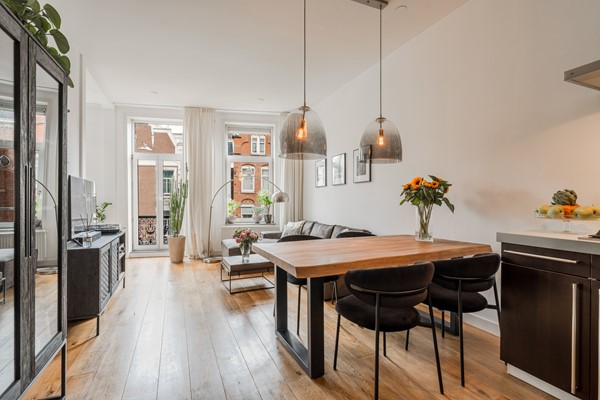 For sale: Van Woustraat 16-2, 1073 LL Amsterdam