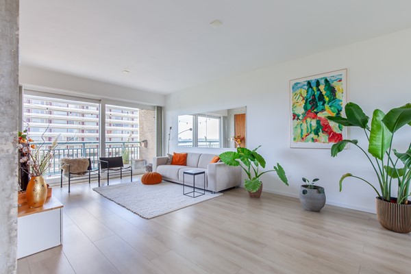 Medium property photo - Burgemeester Hogguerstraat 261, 1064 CP Amsterdam