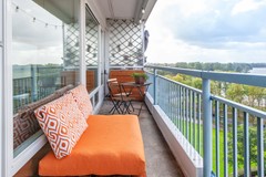 New for sale: Burgemeester Hogguerstraat 261, 1064 CP Amsterdam