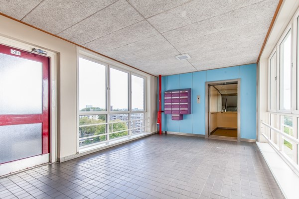 Medium property photo - Burgemeester Hogguerstraat 261, 1064 CP Amsterdam