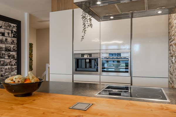 Medium property photo - Ottho Heldringstraat 27P, 1066 XT Amsterdam