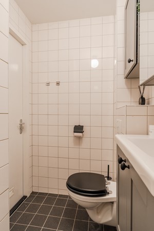 Medium property photo - Van Bossestraat 17-1, 1051 JR Amsterdam