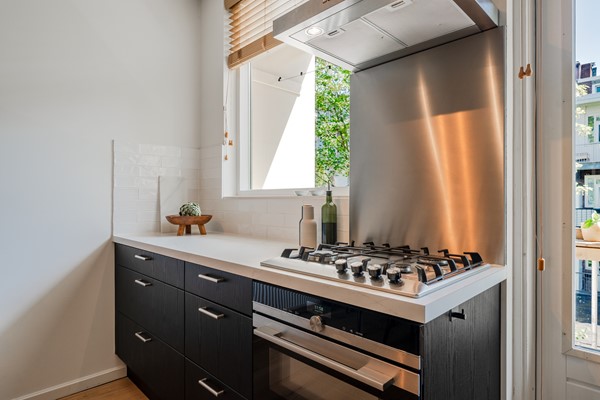 Medium property photo - Stolwijkstraat 13-2, 1059 XS Amsterdam