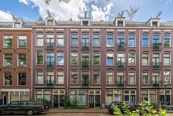 Under offer: Joan Melchior Kemperstraat 85-2, 1051 TL Amsterdam