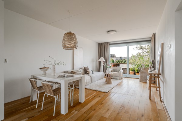 For sale: Kleiburg 613, 1104 EA Amsterdam
