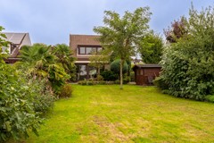 New for sale: J. Bosboomlaan 5, 1399 XG Muiderberg
